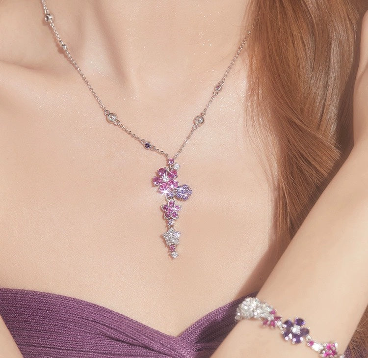 18K Van Cleef & Arpels Folie Des Prés Pendant Necklace