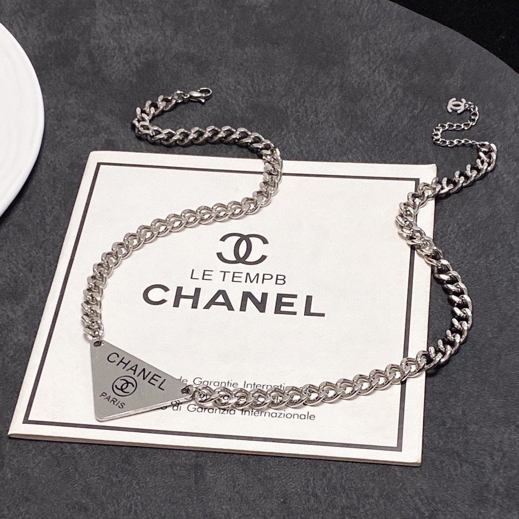18K Chanel Triangle Necklace