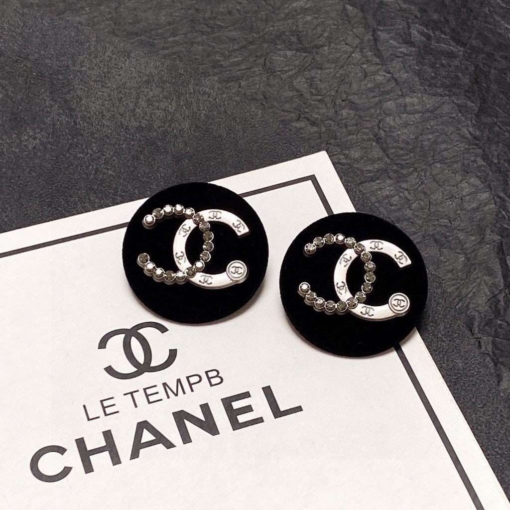 18K Chanel Black Resin Circle Earrings