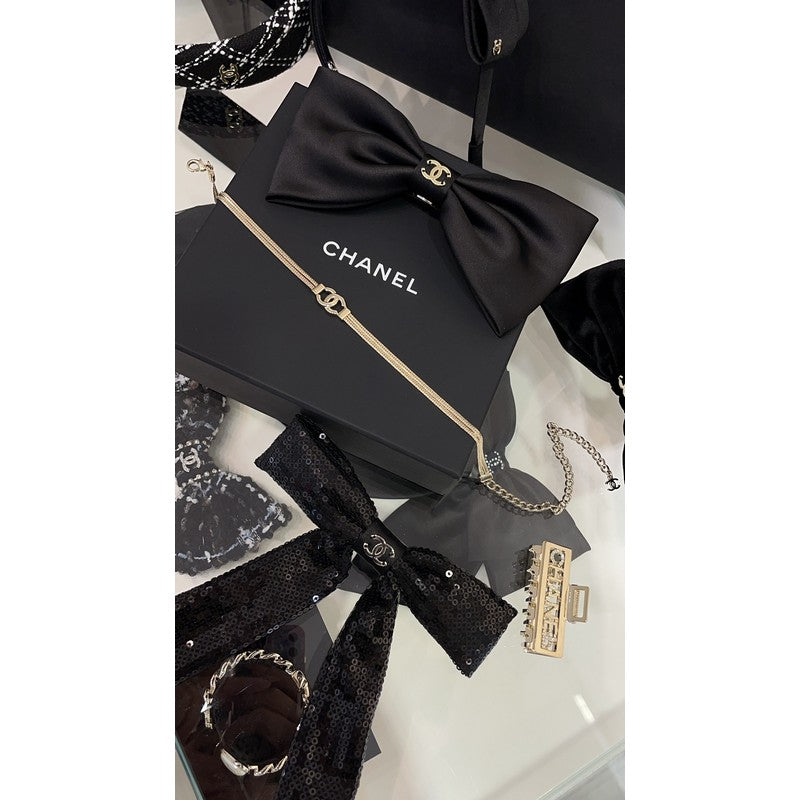 18K Chanel Gold Choker Chain Necklace