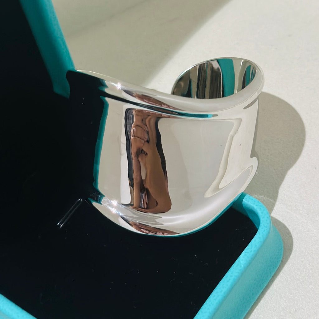 Tiffany & Co. Elsa Peretti Medium Bone Cuff Bracelet
