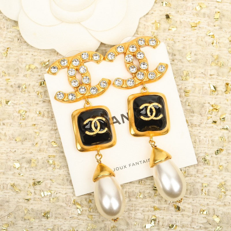 18K Chanel Long Pearl Pendant Earrings