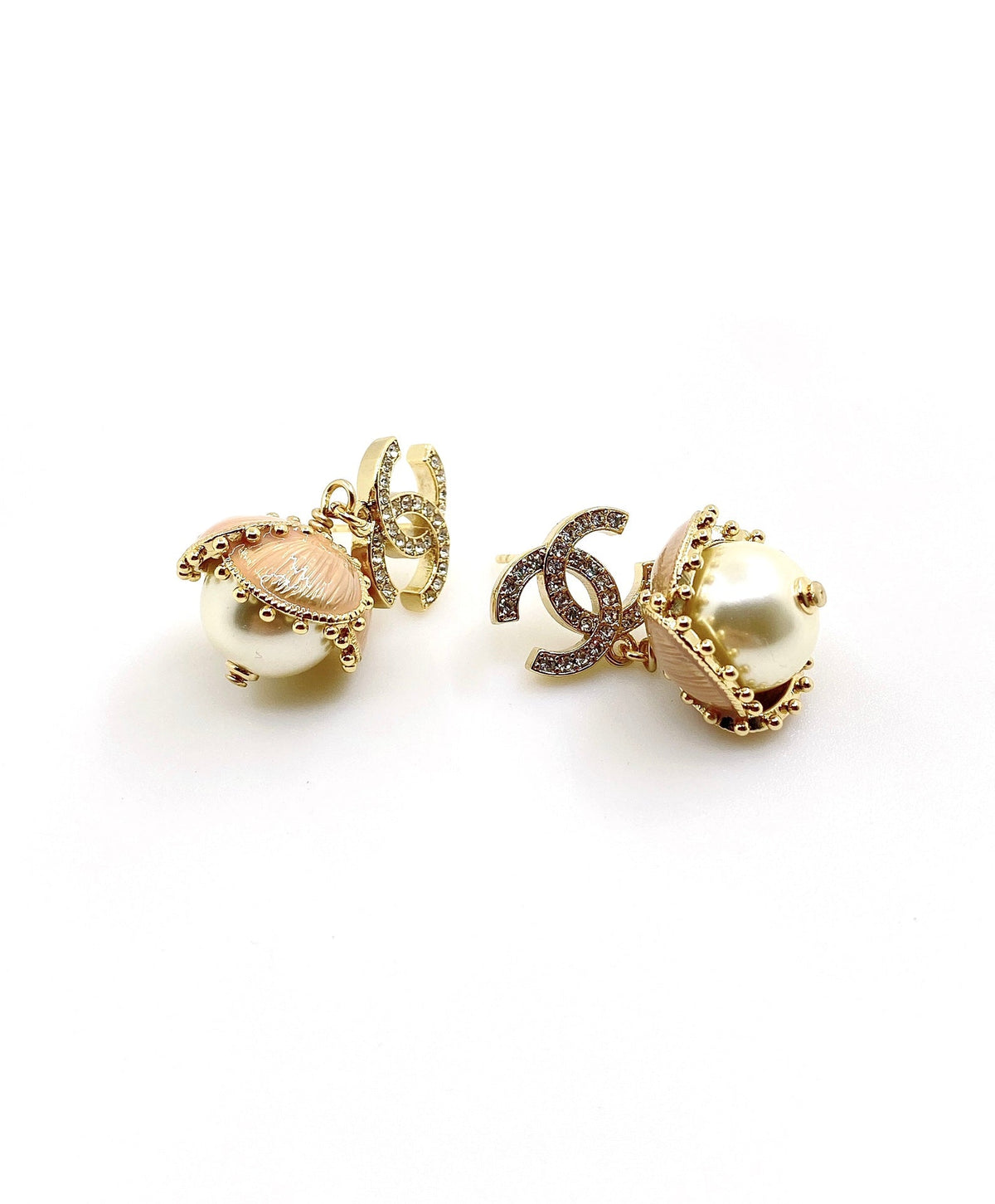 18K Chanel Flowers Earrings