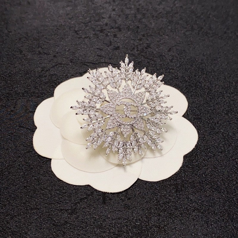 18K Chanel Flower Crystal Brooch