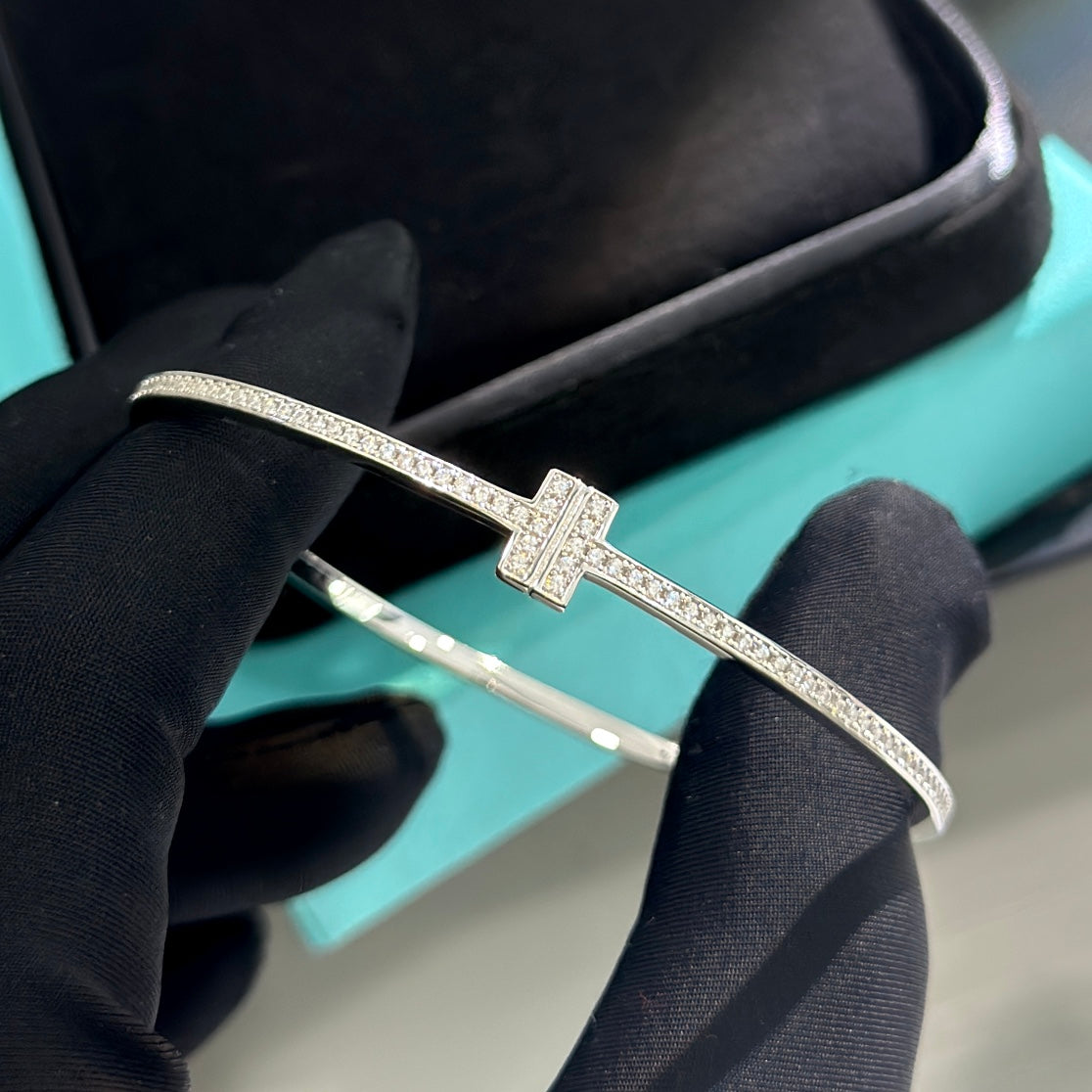 18K Tiffany & Co. Diamonds Bracelet
