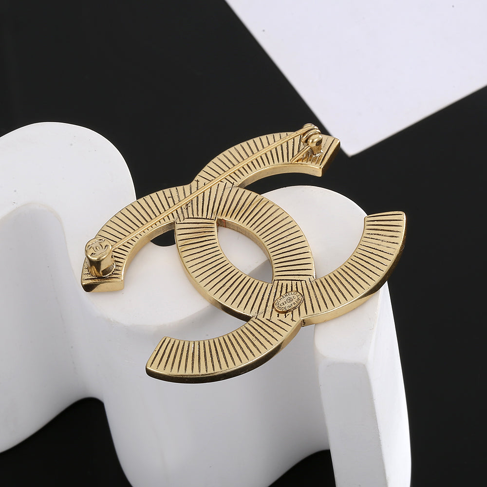 18K Chanel Diamond Brooch