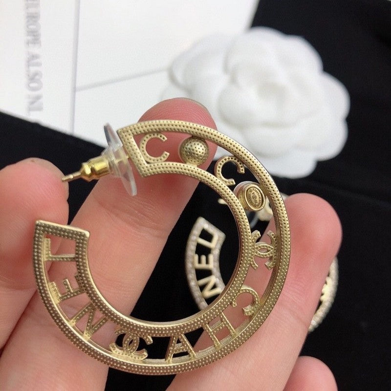 18K Chanel Circle Pearl Earrings
