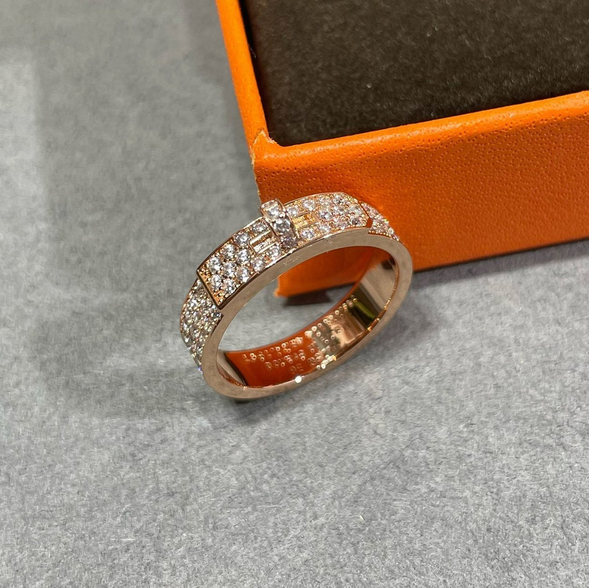 18K Collier De Chien Diamonds Hermès Ring