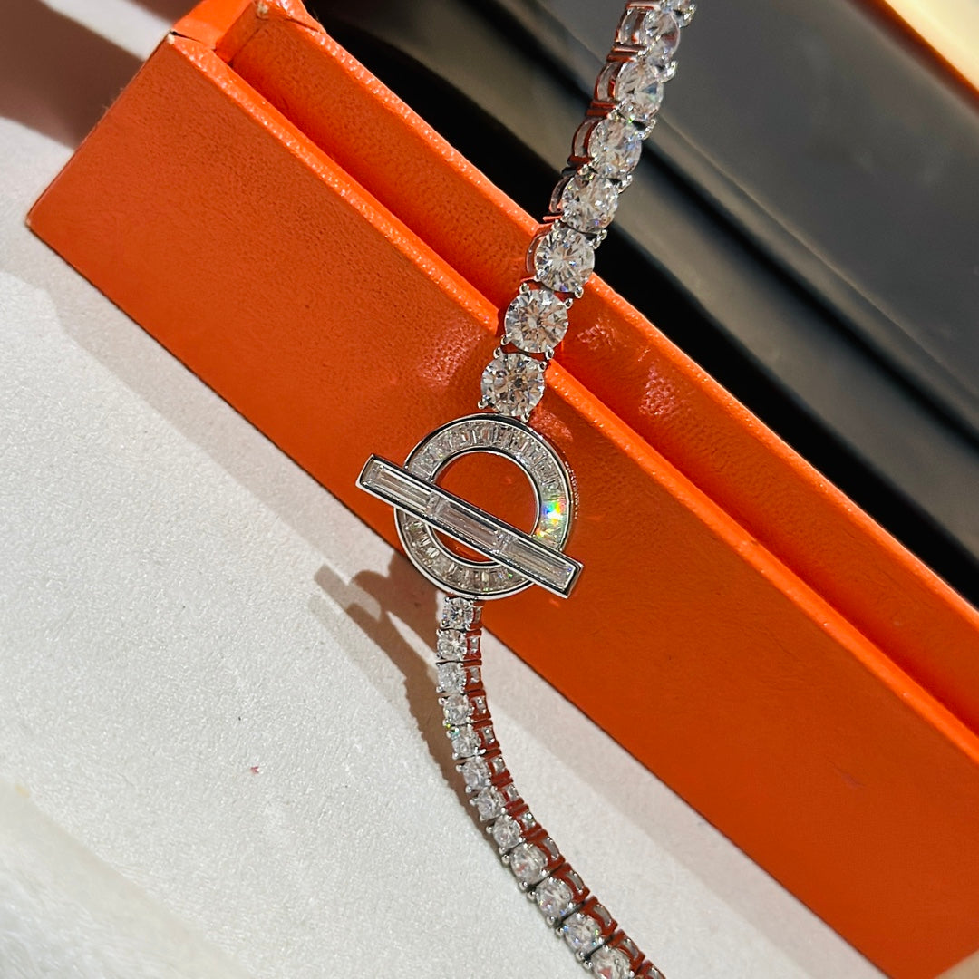 18K Finesse Link Diamond Hermès Bracelet