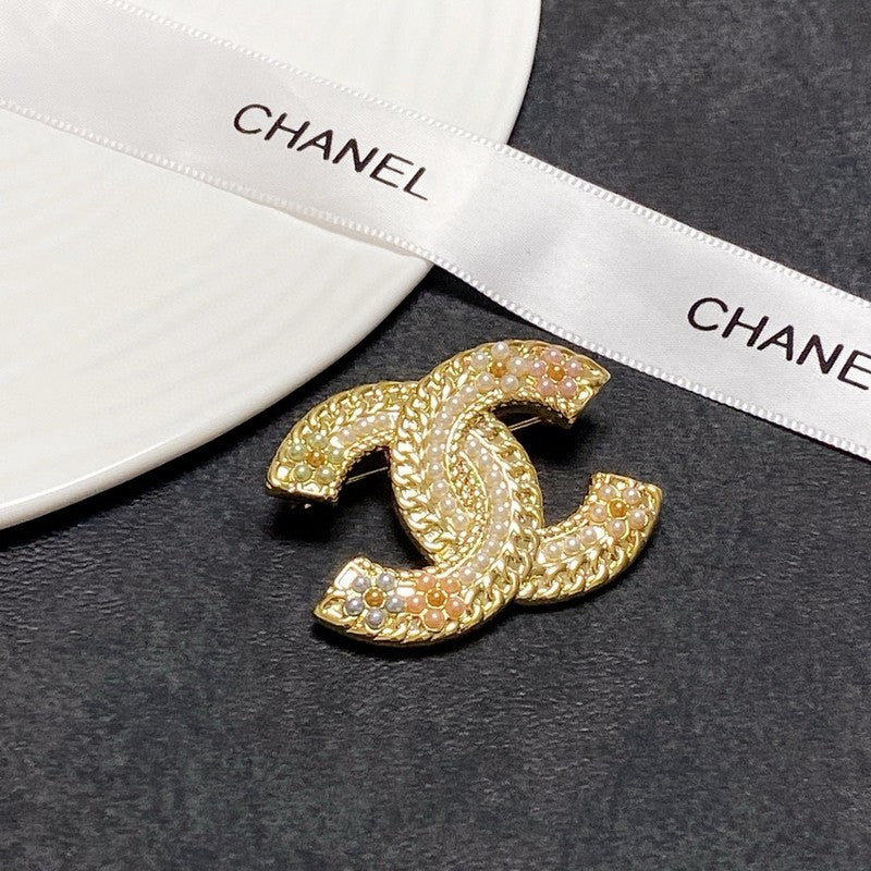 18K Chanel Pearl Gold Brooch