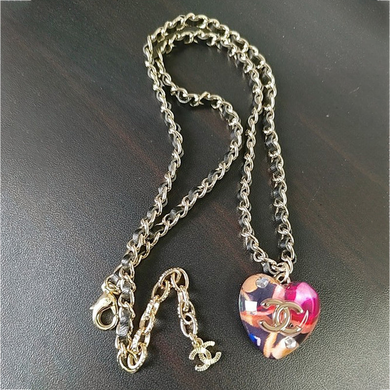 18K Chanel Heart Pendant Necklace