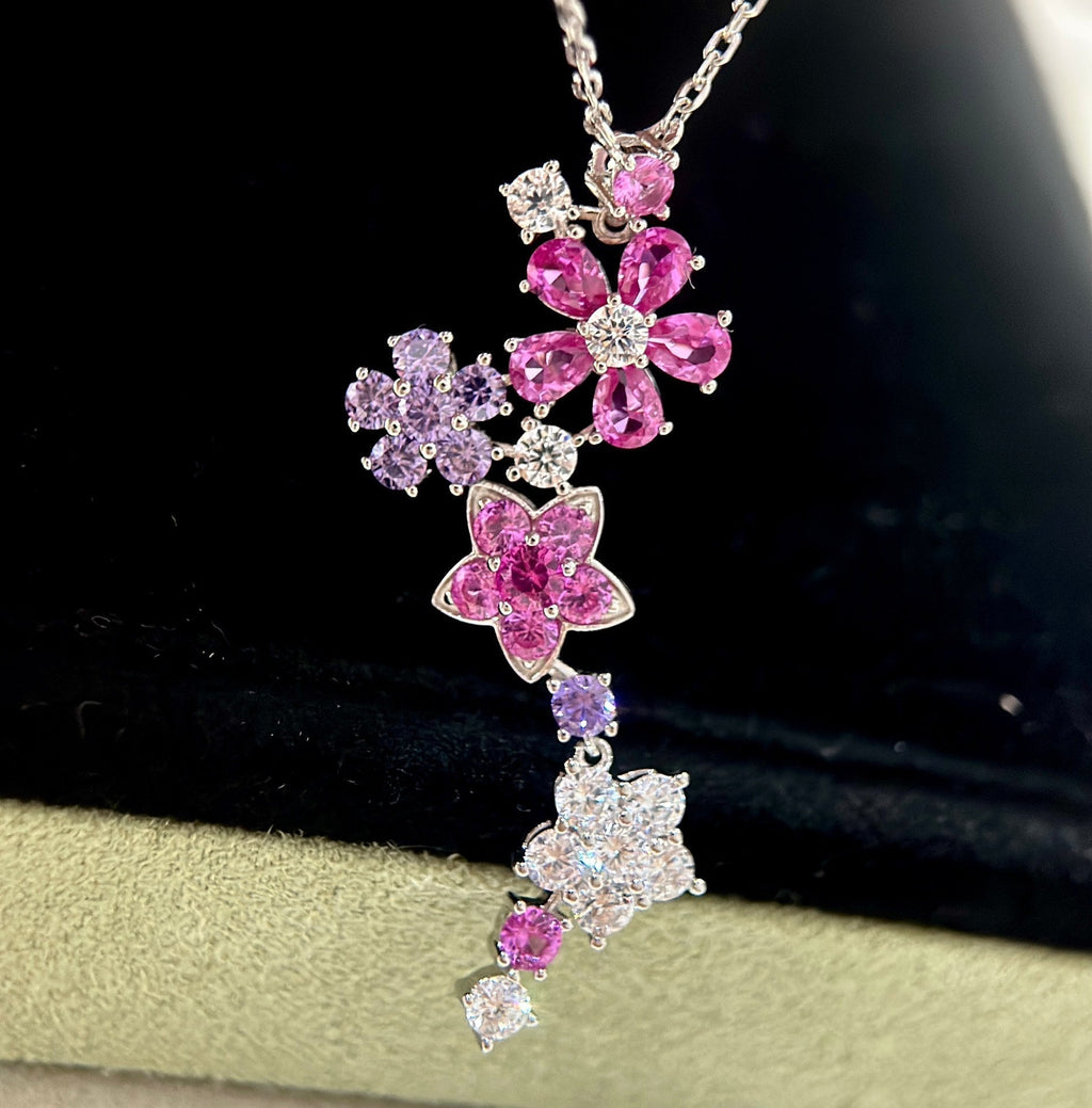 18K Van Cleef & Arpels Folie Des Prés Pendant Necklace