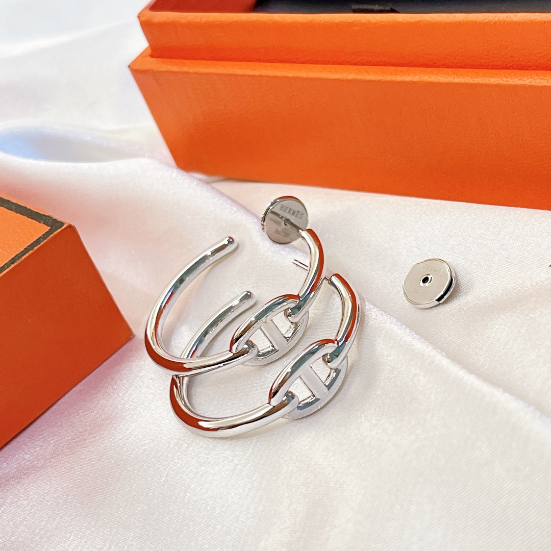 18K Chaine D'Ancre Hermès Earrings