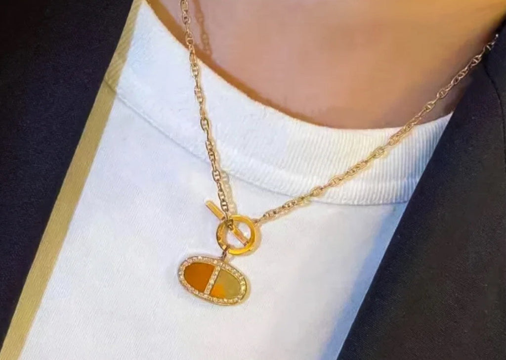 18K Chaine D'ancre Contour Pendant Hermès Necklace