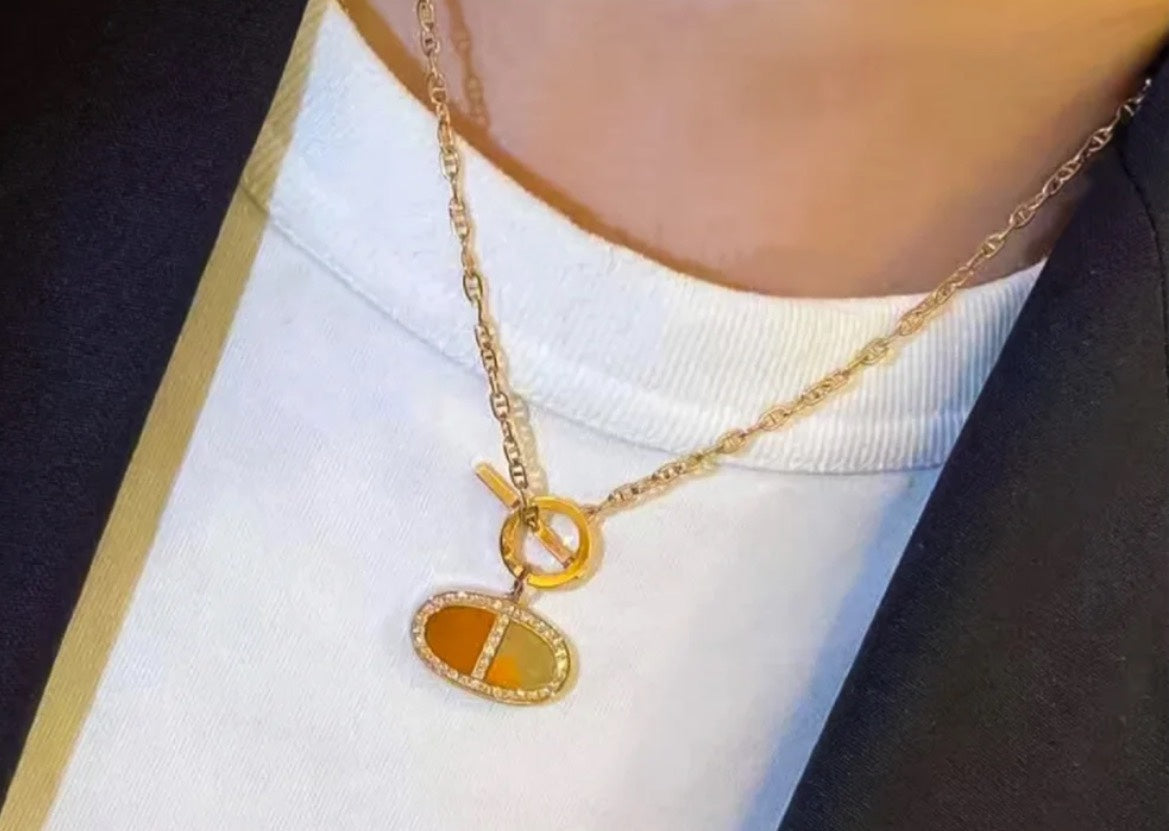 18K Chaine D'ancre Contour Pendant Hermès Necklace