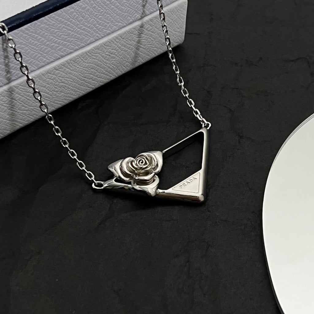 18K Dior Victoire De Castellane Necklace