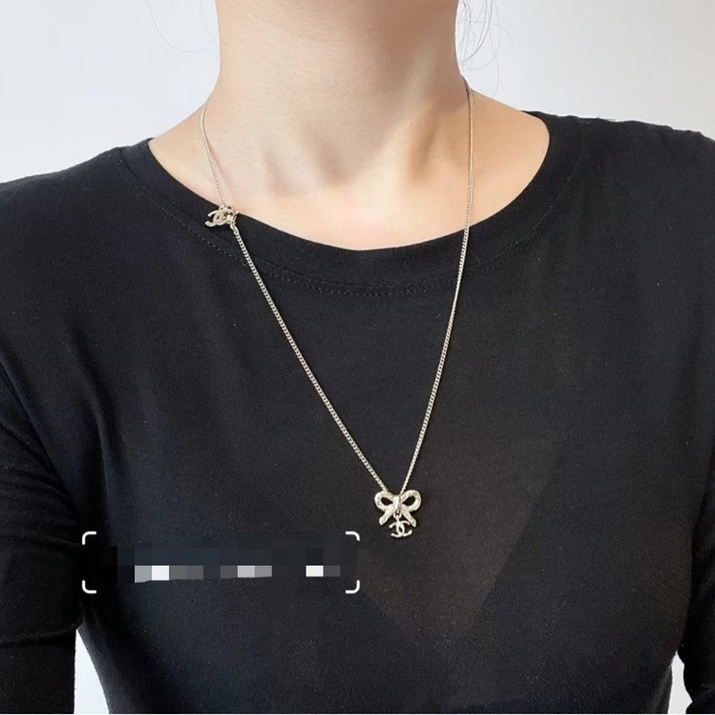 18K Chanel Gold Bow Tie Necklace