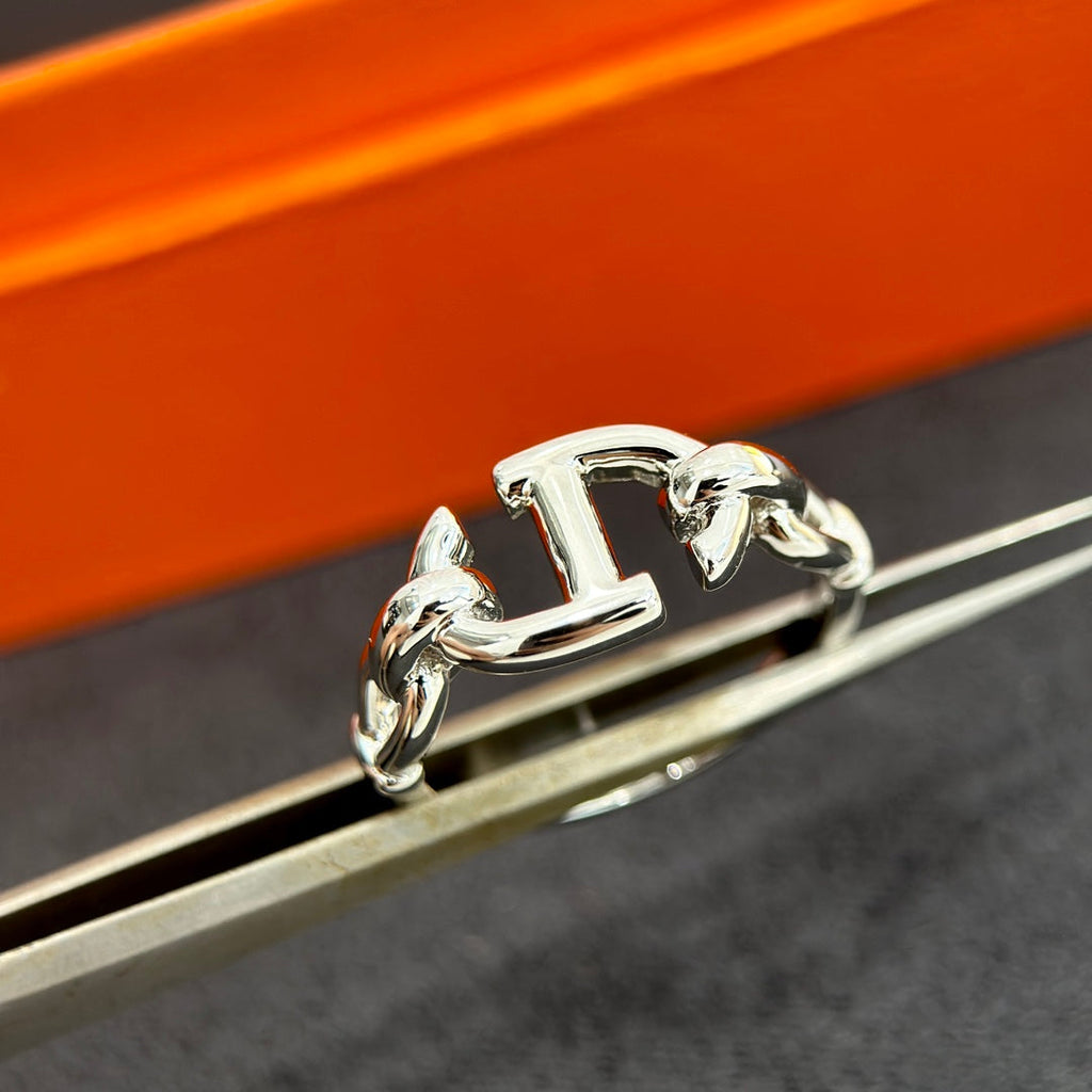 18K Farandole Hermès Ring