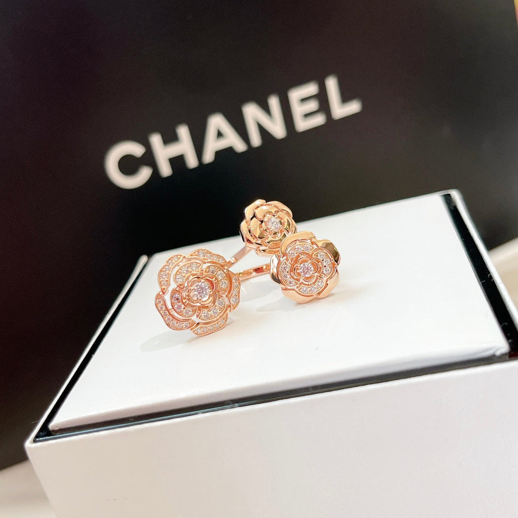 18K Chanel Extrait De Cam¨¦lia Ring