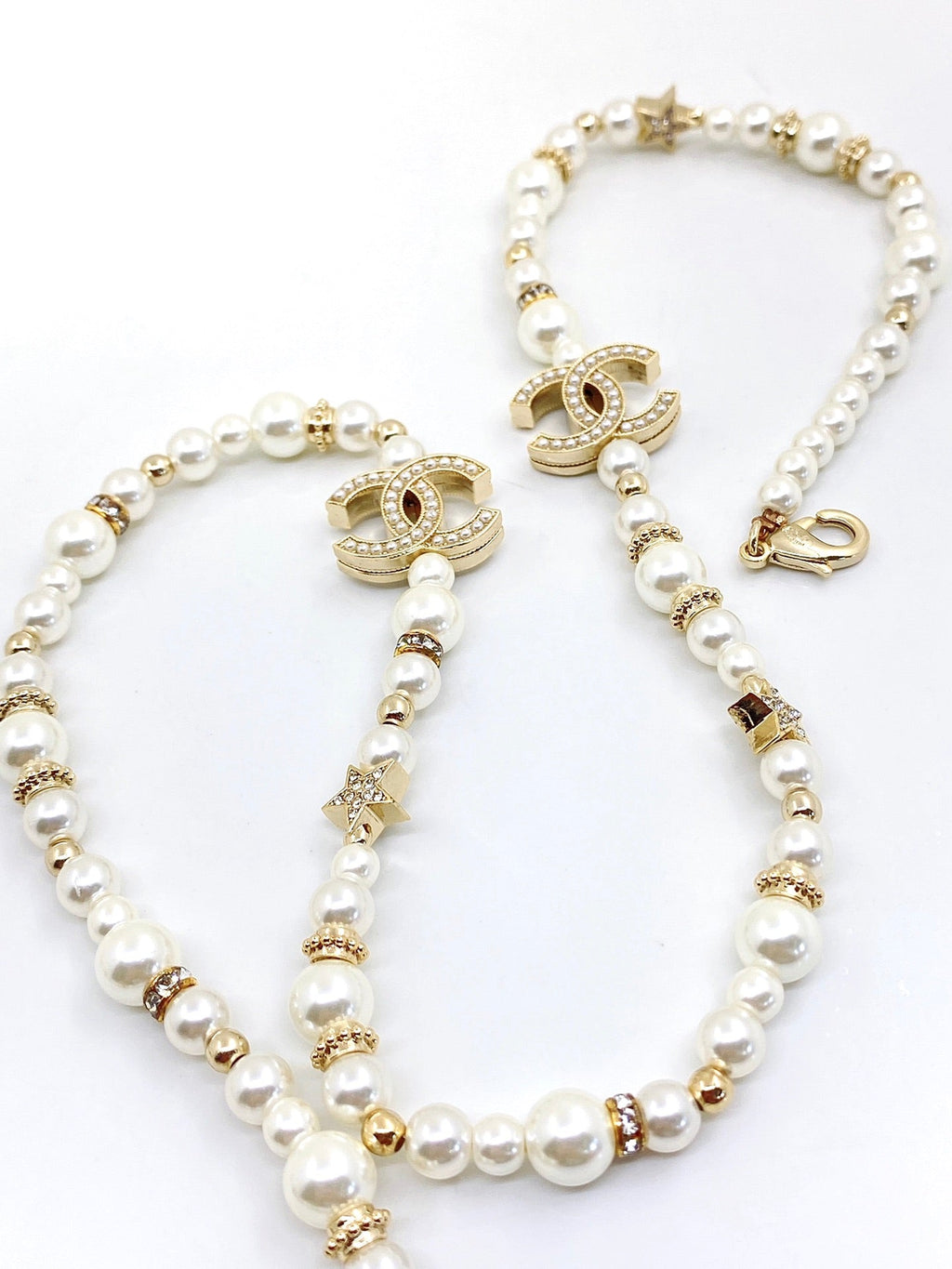 18K Chanel Pearls Necklace