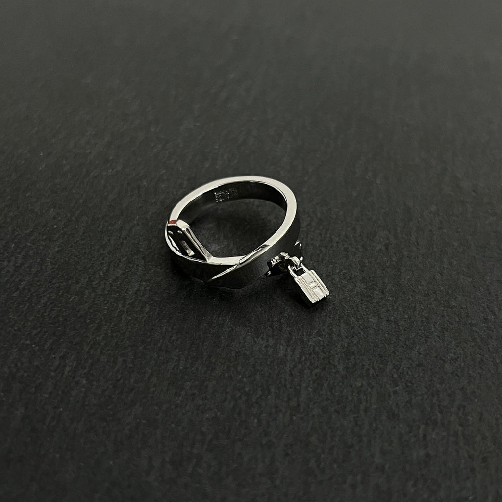 18K Kelly Gavroche Hermès Ring