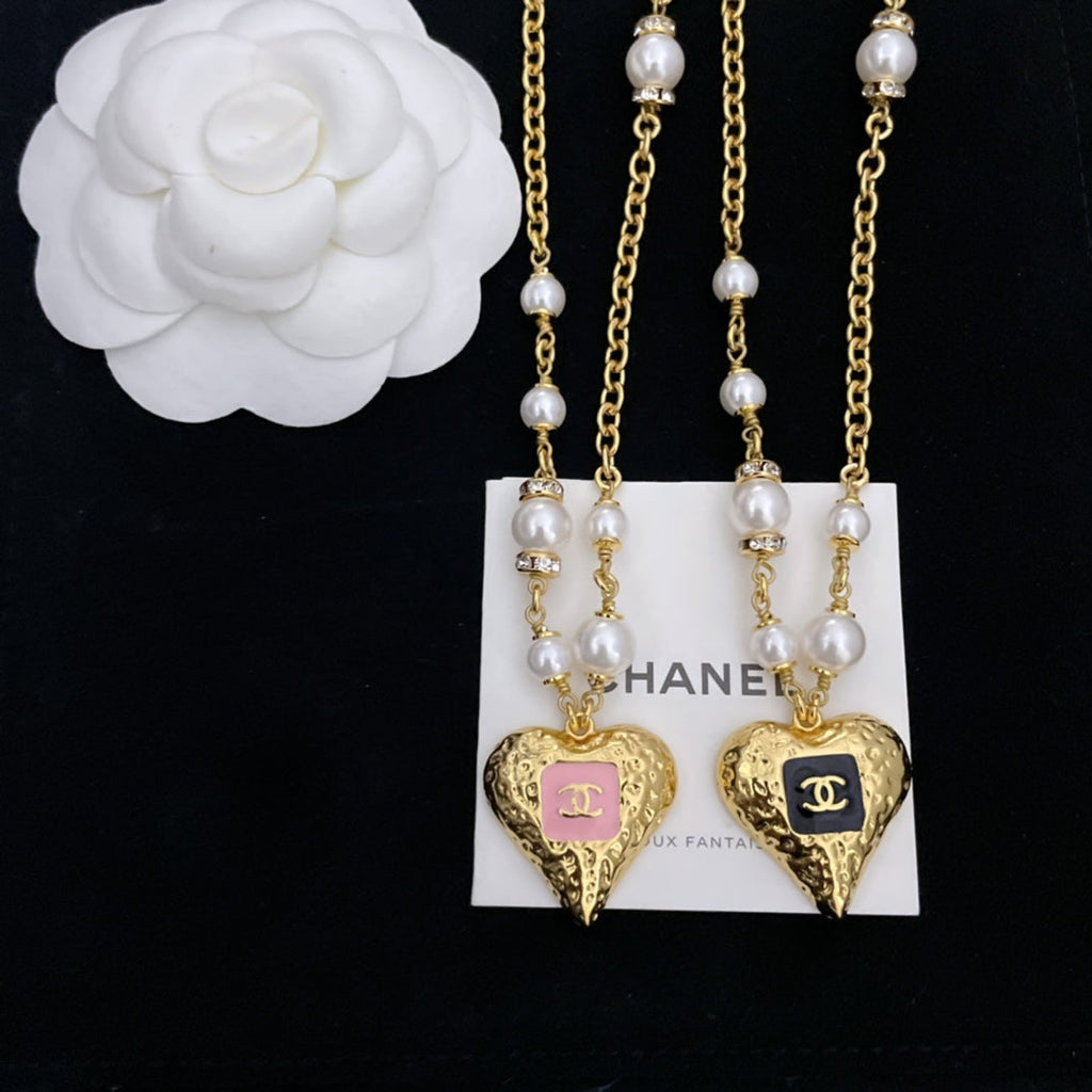 18K Chanel Pearls Chain Necklace