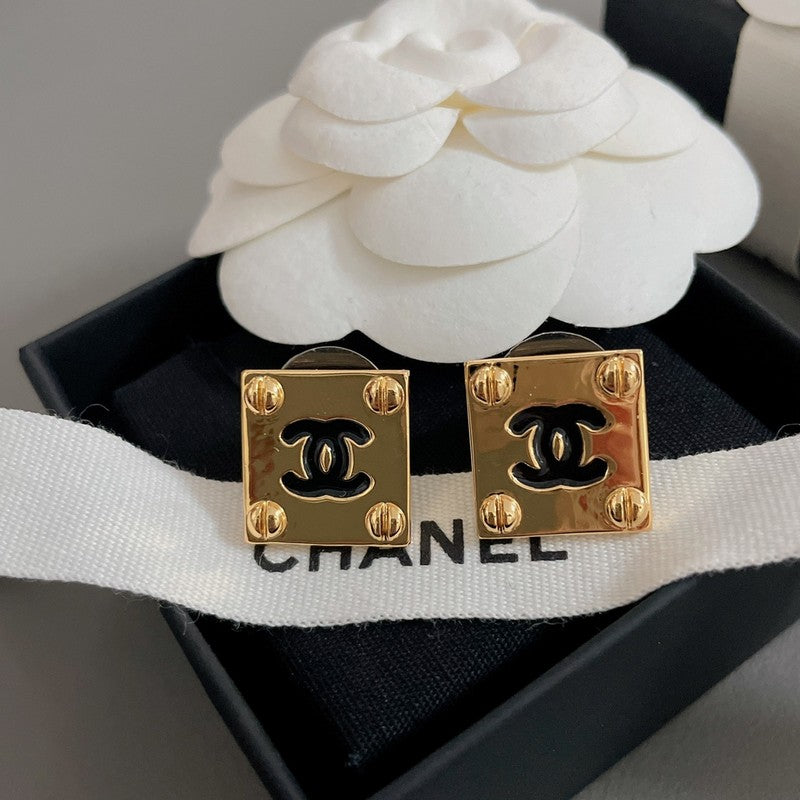 18K Chanel Black Gold Square Earrings