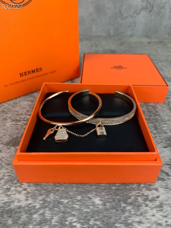 18K Kelly Hermès Cadenas Bracelet