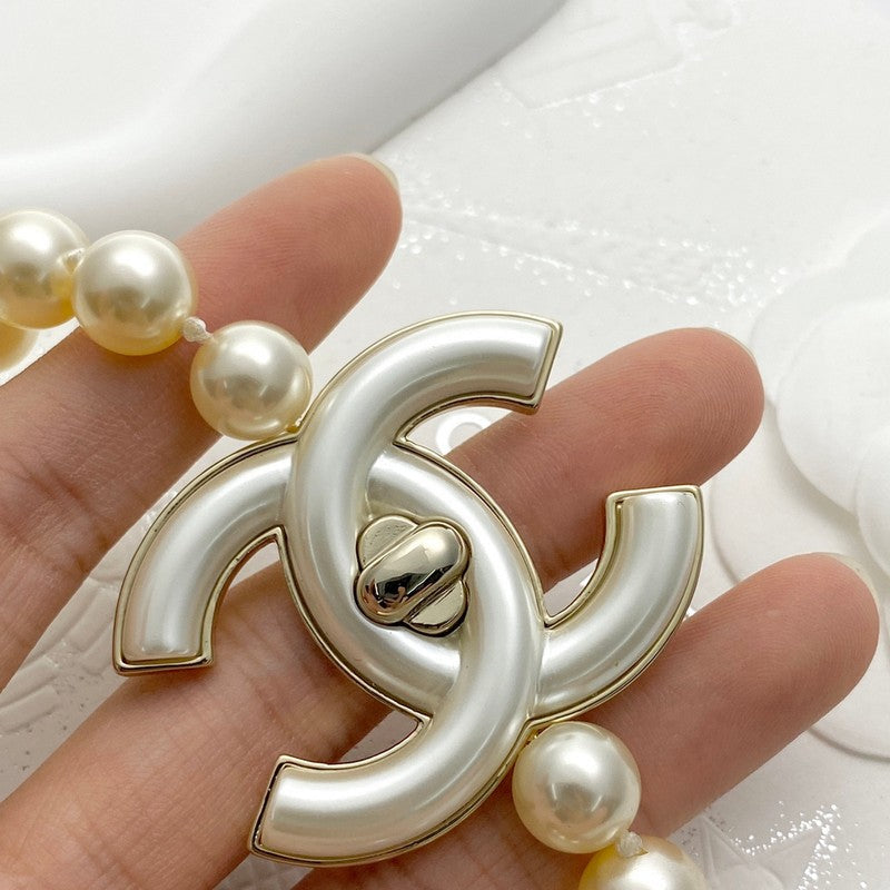 18K Chanel Pearl Chain Necklace