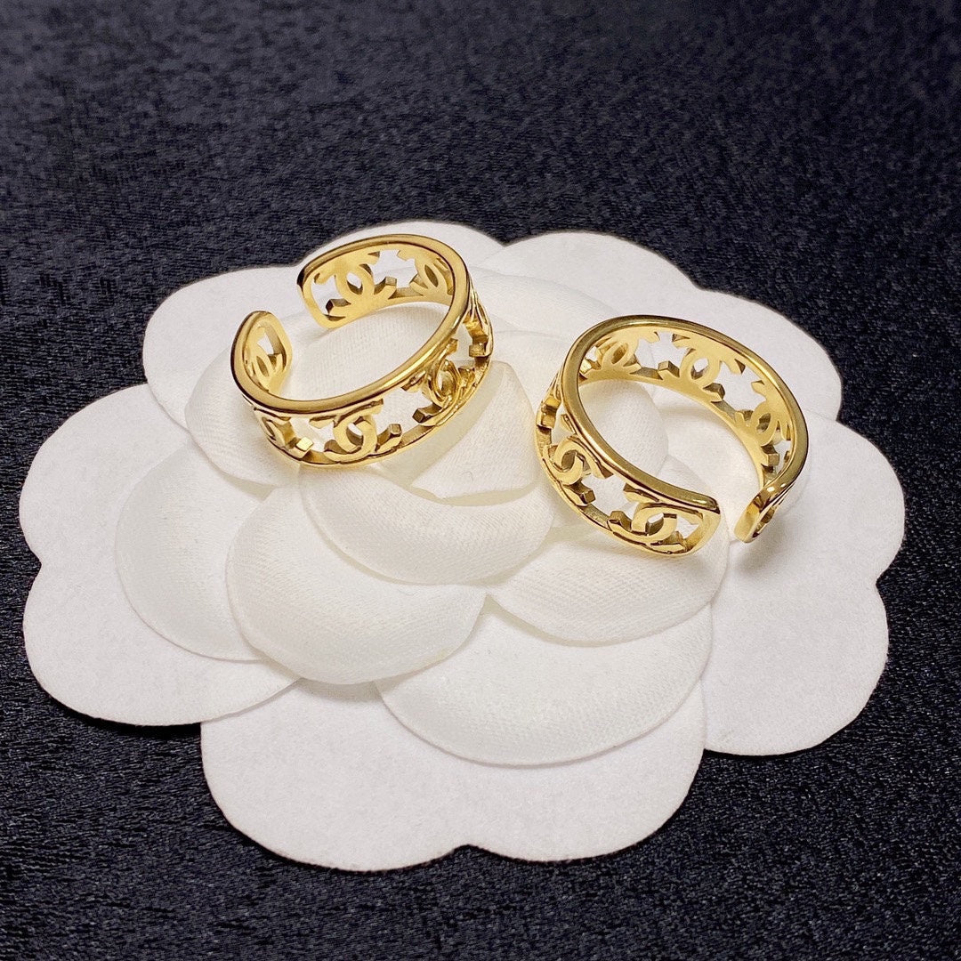 18K Chanel Vintage Openwork Ring