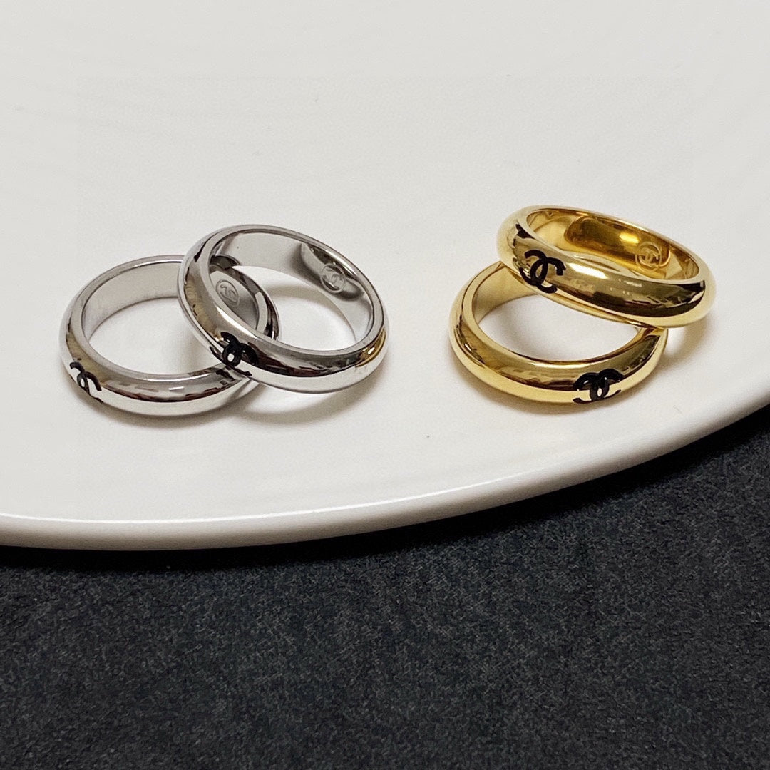 18K Chanel Coco Ring
