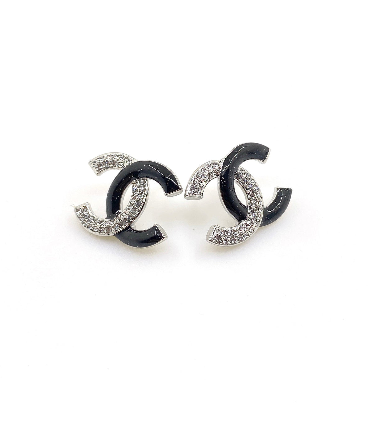 18K Chanel Black Diamonds Earrings