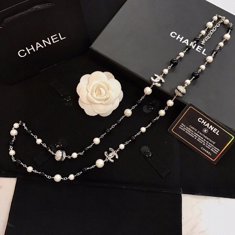 18K Chanel Long Black Pearl Necklace