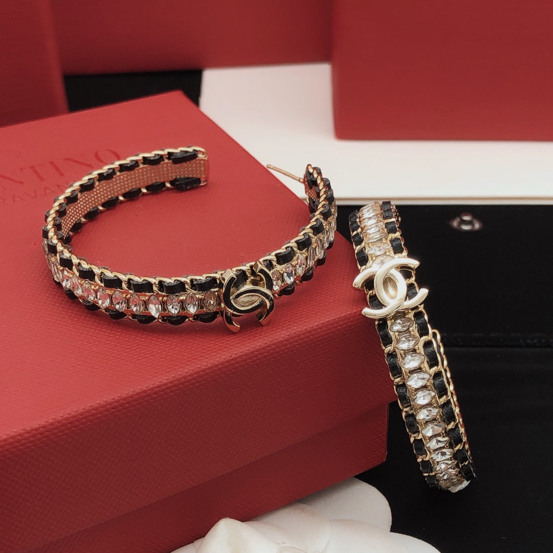 18K Chanel Strass Earrings