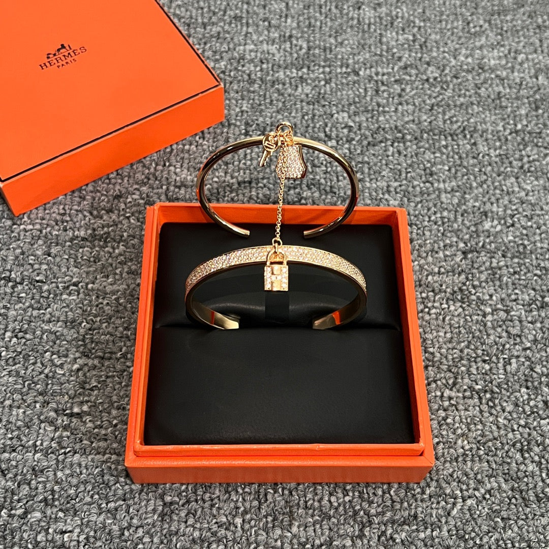 18K Kelly Clochette Diamonds Hermès Bracelet