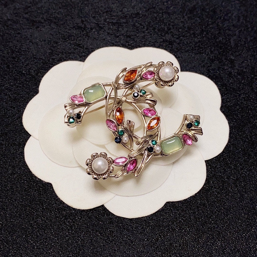 18K Chanel Crystal Flower Brooch