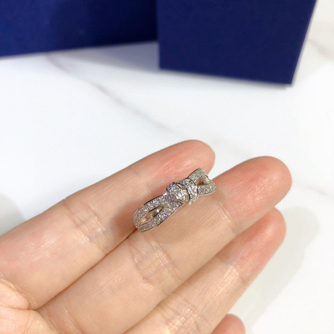 18K Chaumet Diamond Ring