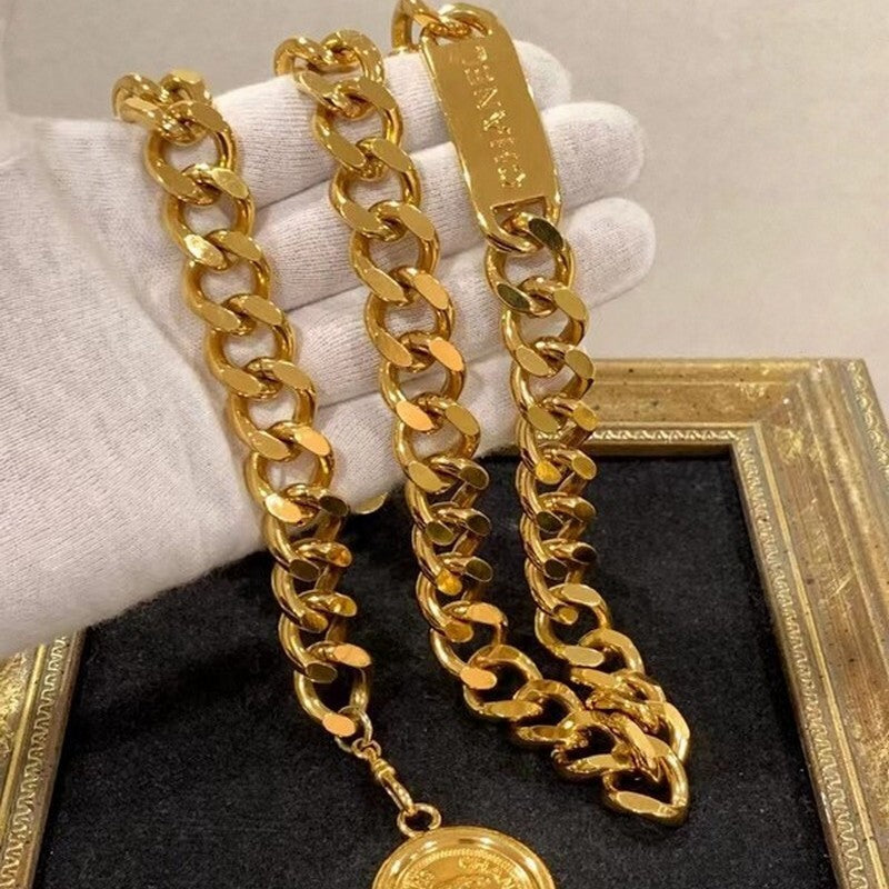 18K Chanel Gold Vintage Necklace
