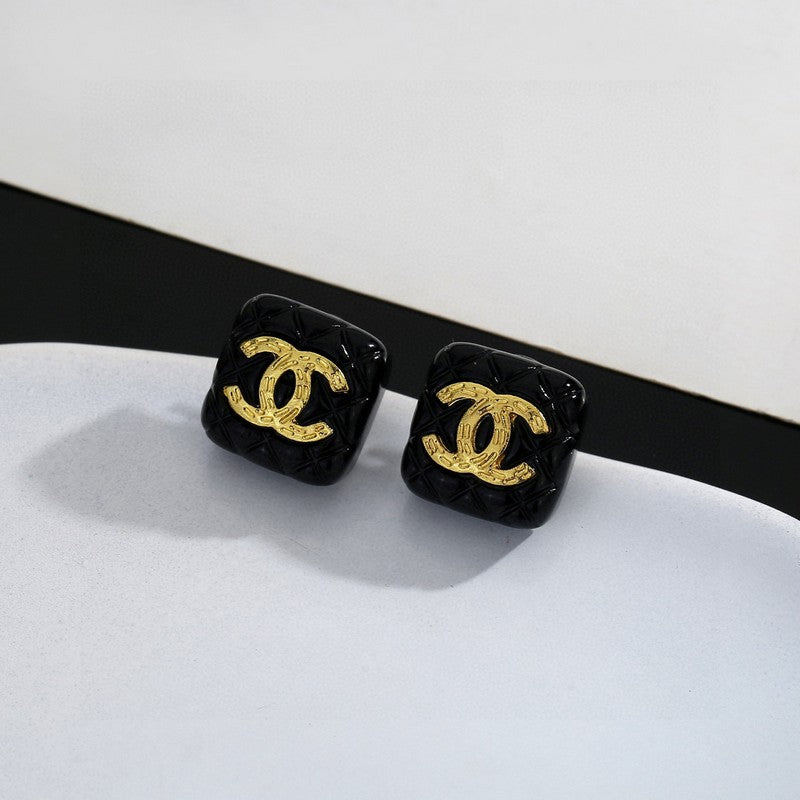 18K Chanel Black Gold Square Earrings
