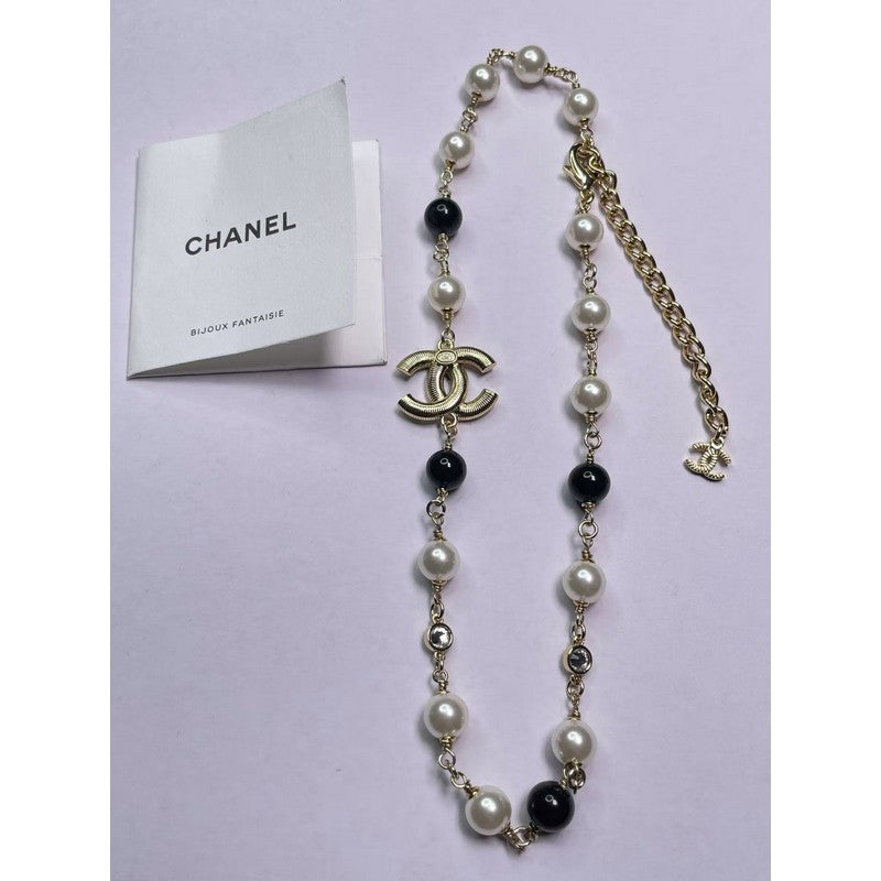 18K Chanel Black & White Pearls Necklace