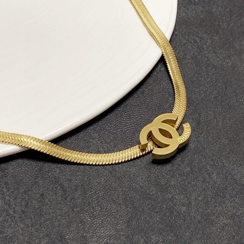 18K Chanel Gold Choker Necklace