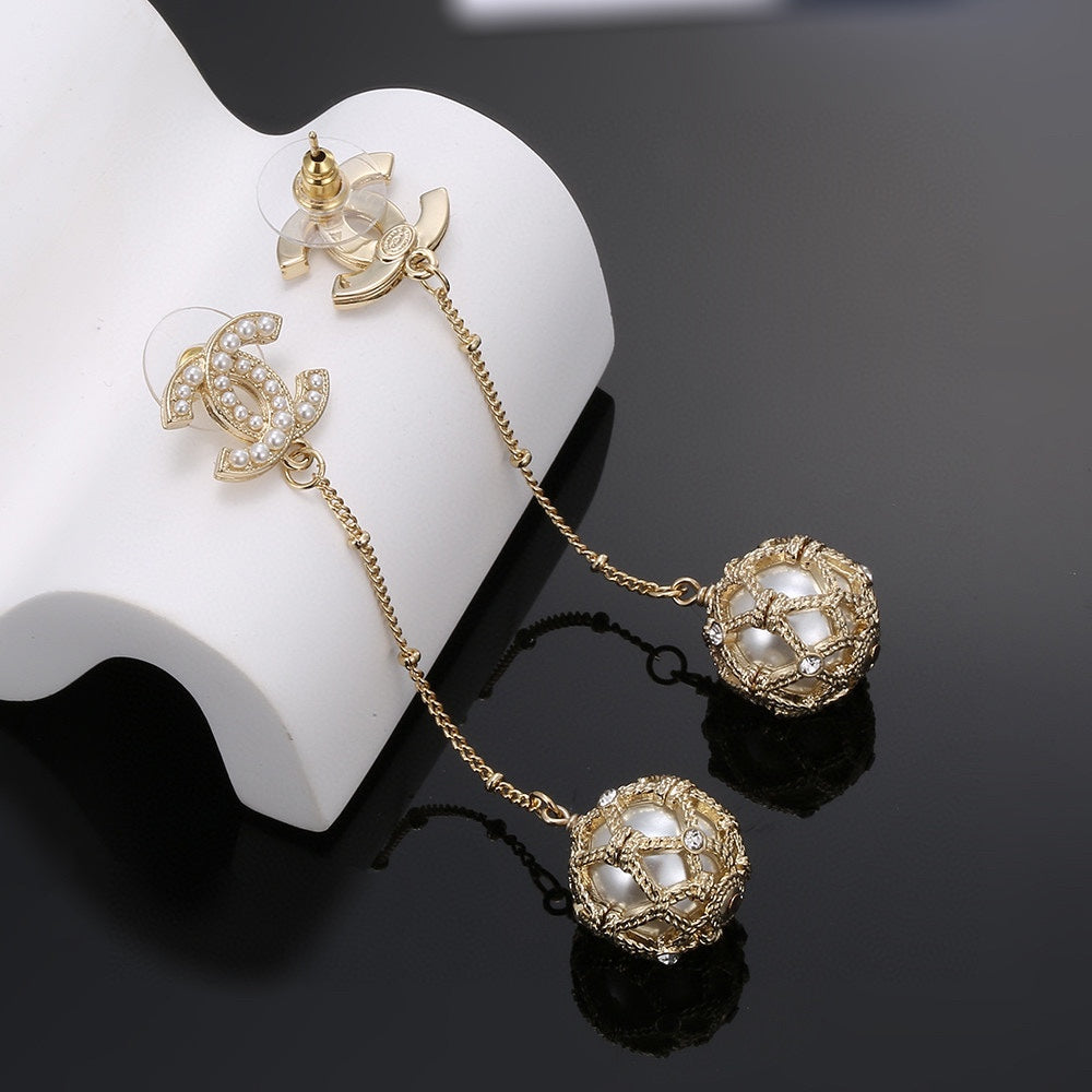 18K Chanel Pearl Long Earrings