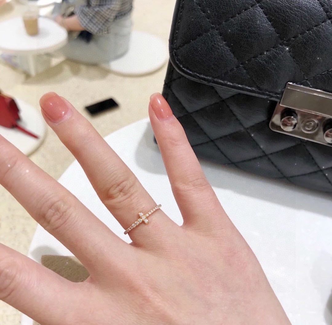 18K Tiffany & Co. Diamond Wire Ring