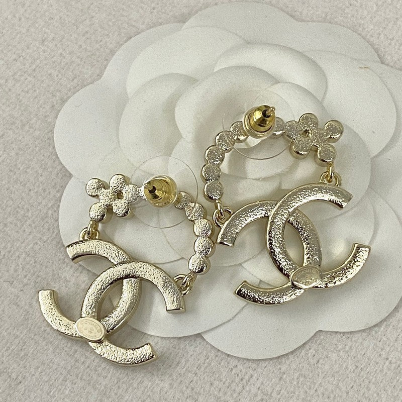 18K Chanel Diamond Earrings