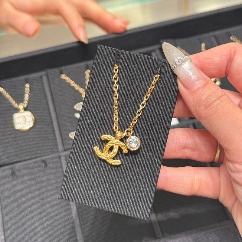 18K Chanel 26P Diamond Gold Necklace
