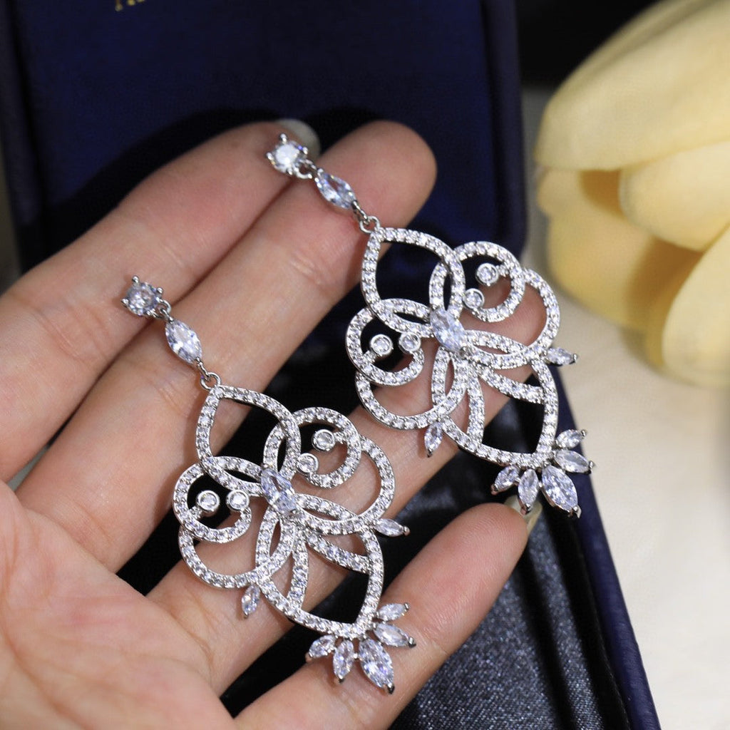 18K Piaget Mythical Journey Earrings