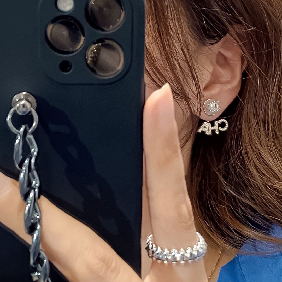 18K Chanel Diamonds Script Earrings