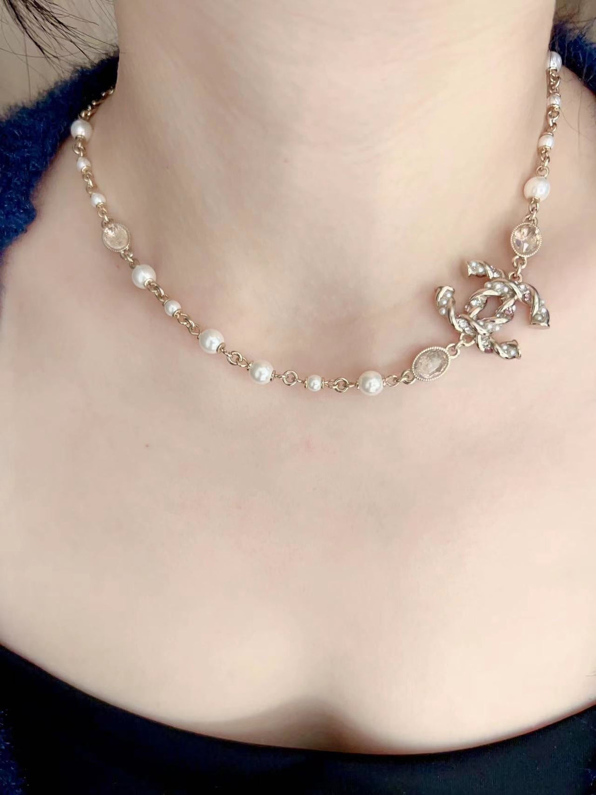 18K Chanel Pearls Necklace