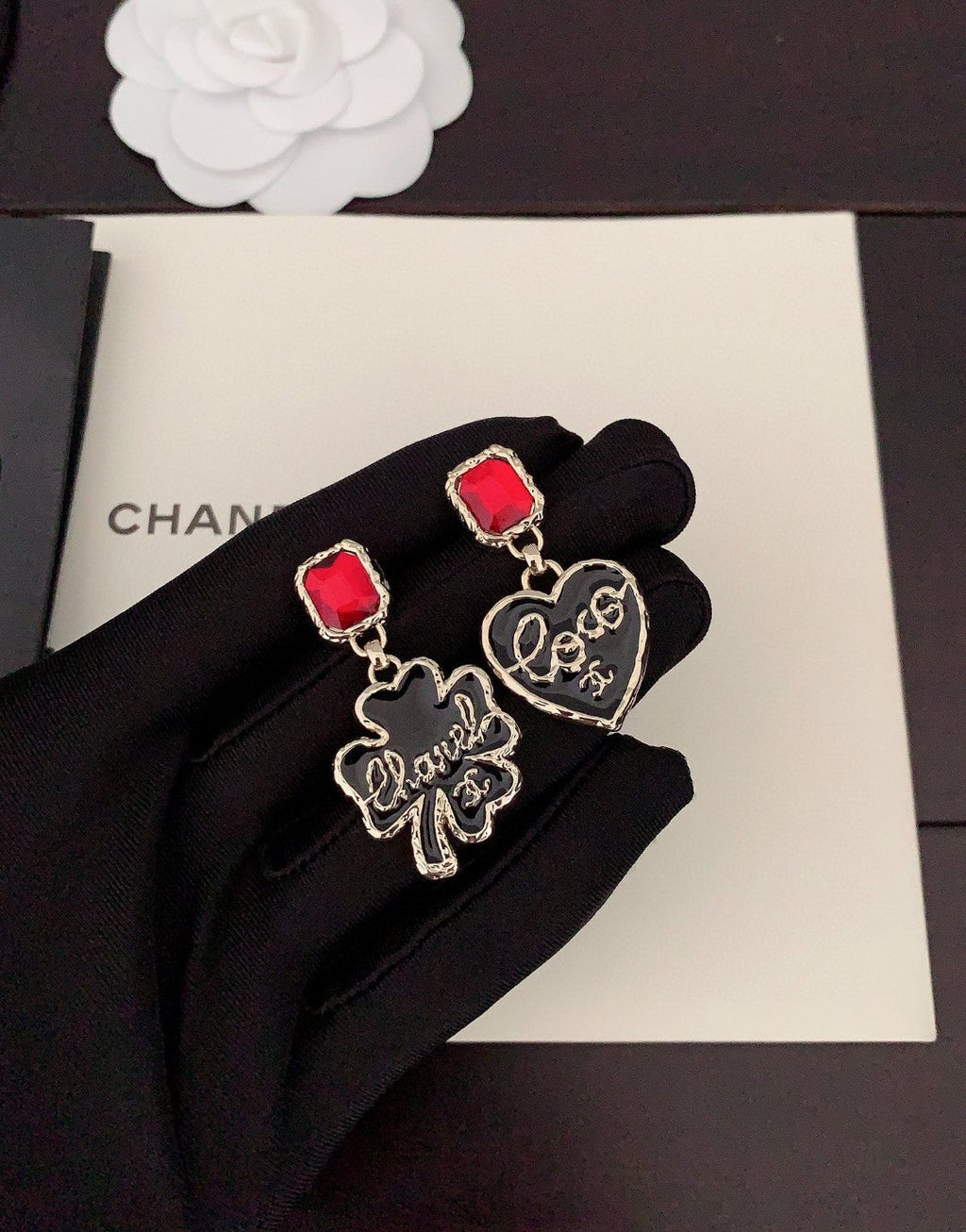18K Chanel Heart Earrings