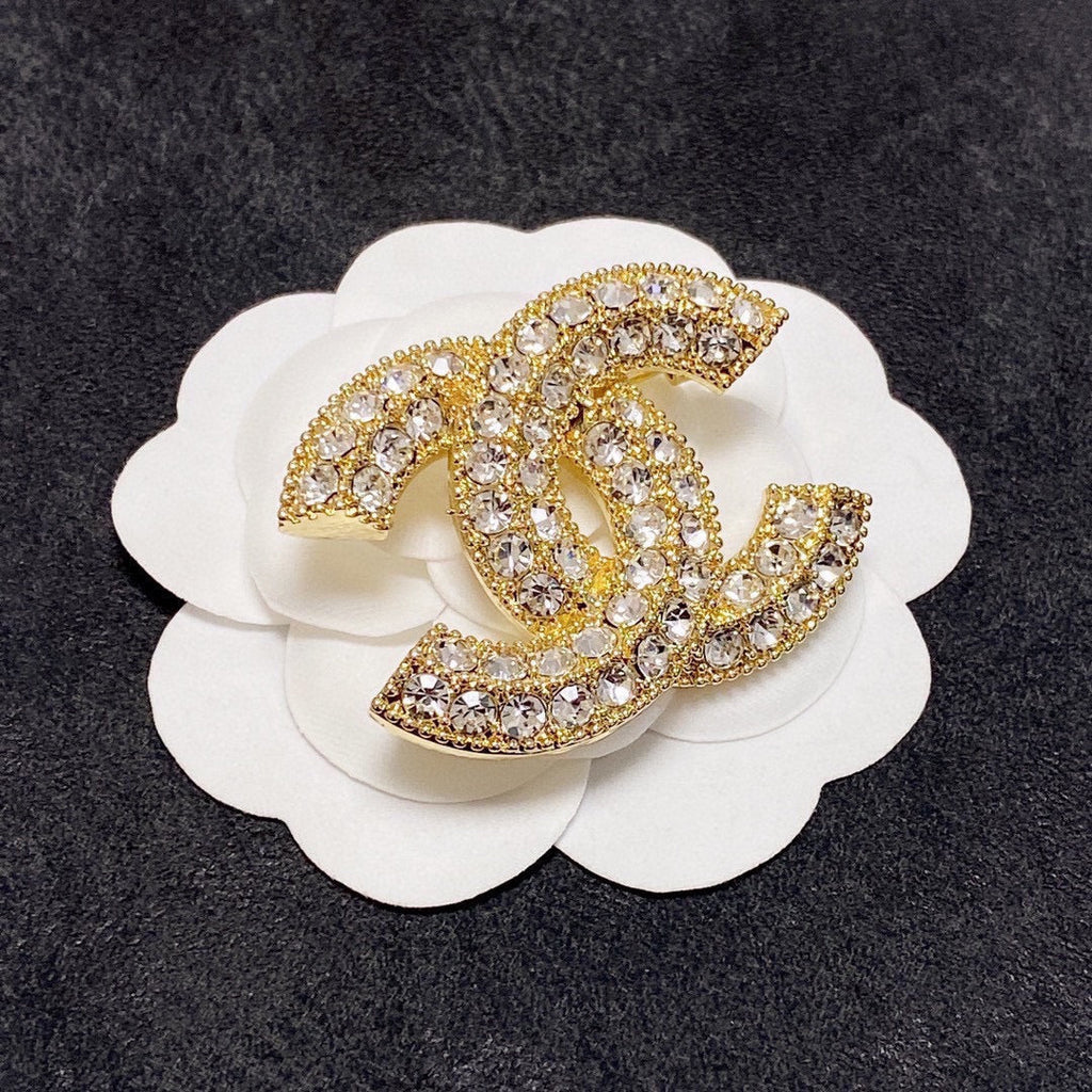 18K Chanel Diamonds Brooch